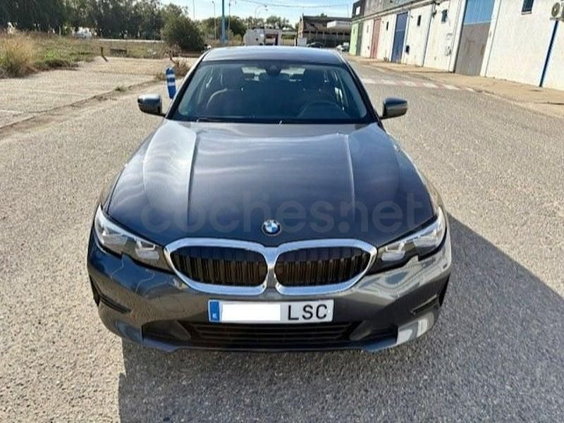 Usado BMW 320e 190 CV (139 kW) 2021 Gris / plata Berlina