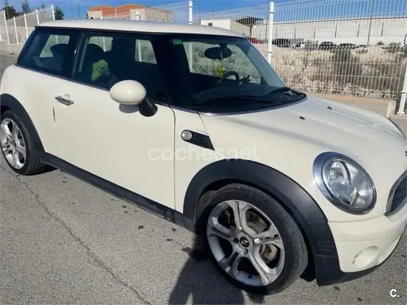 Usado Mini ONE 75 CV (55 kW) 2009 Blanco Utilitario