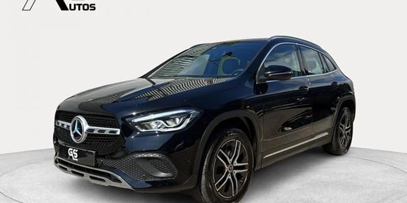 Negro Usado 2023 Mercedes GLA200 SUV | 35.999 € (Precio justo) - Imagen 1/4