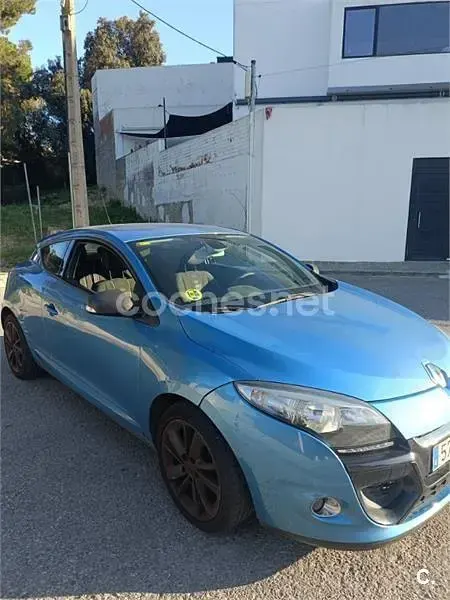 Usado Renault Mégane Dynamique 110 CV (80 kW) 2012 Azul Berlina