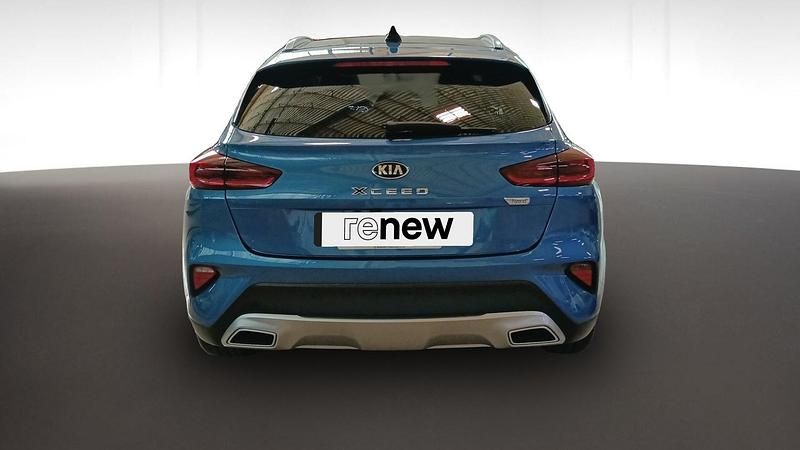 Usado Kia XCeed 136 CV (100 kW) 2021 Blue flame SUV