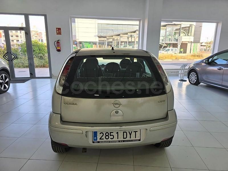 Usado Opel Corsa Enjoy 70 HP (51 kW) 2005 Cinzento Citadino