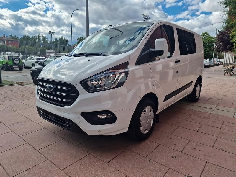 Blanco Usado 2020 Ford Transit Custom Trend Berlina | 24.900 € (Caro) - Imagen 1/4