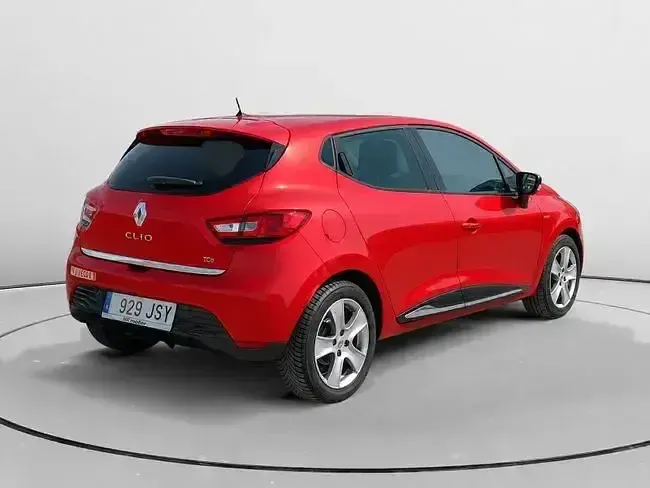 Usado Renault Clio LIMITED 90 CV (66 kW) 2016 Rojo
