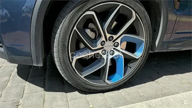 Usado Lynk & Co 01 261 CV (191 kW) 2022 Azul SUV