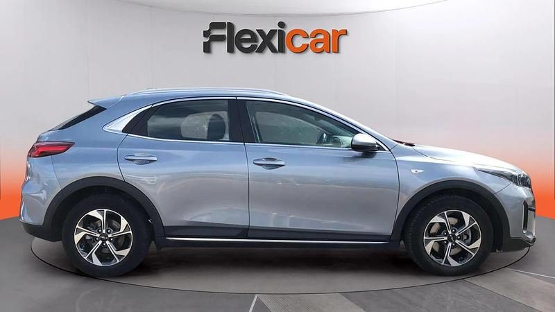 Usado Kia XCeed 120 CV (88 kW) 2023 Gris SUV