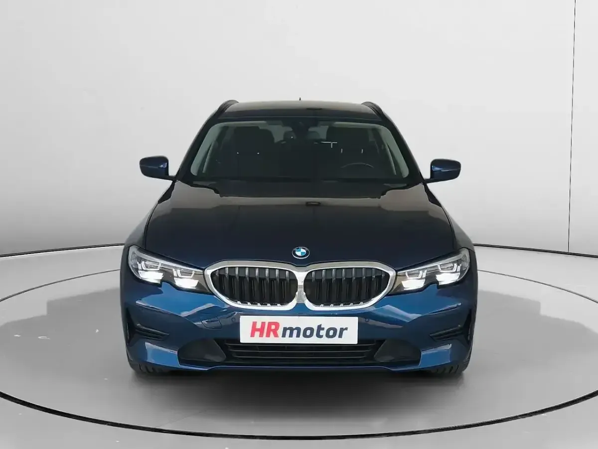 Usado BMW 318 Shadowline 150 CV (110 kW) 2020 Azul Familiar