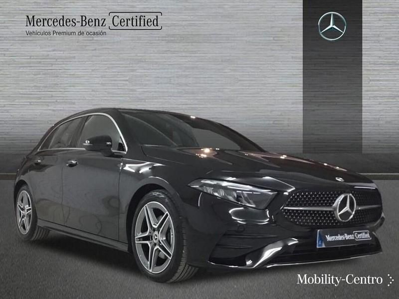 Usado Mercedes A200 AMG line 150 CV (110 kW) 2024 Negro noche Utilitario