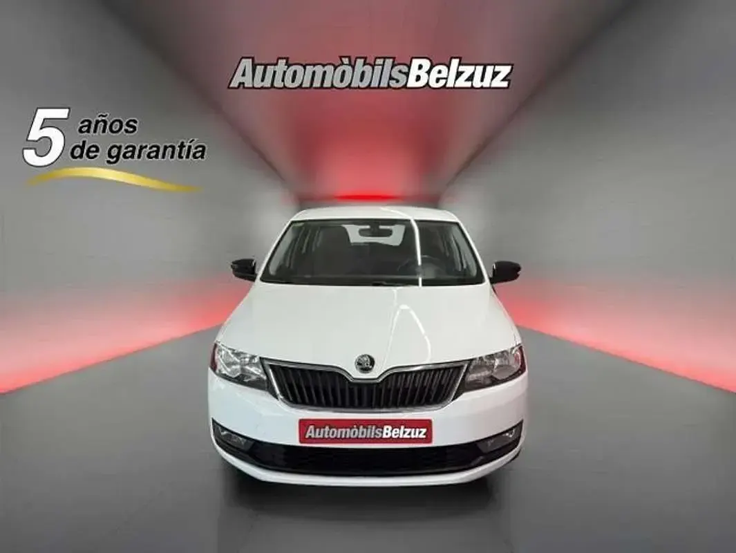 Usado Skoda Rapid Ambition 110 CV (80 kW) 2018 Blanco Utilitario