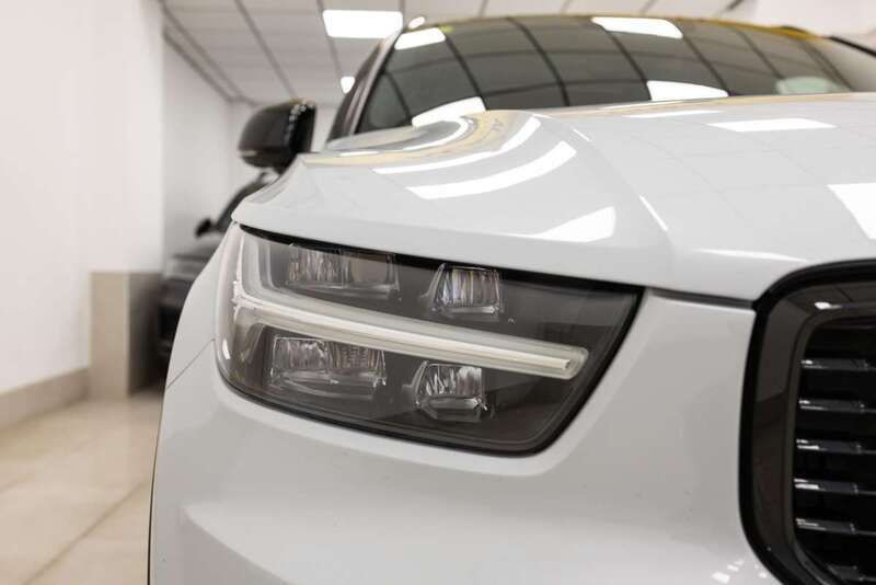 Usado Volvo XC40 R-Design 261 CV (191 kW) 2020 Gris SUV