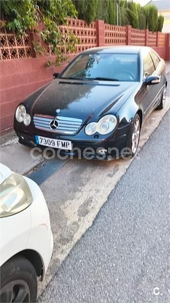 Usado Mercedes C200 Sport Edition 122 CV (89 kW) 2007 Negro Berlina