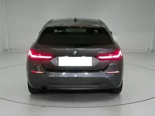 Usado BMW 118 150 CV (110 kW) 2020 Gris