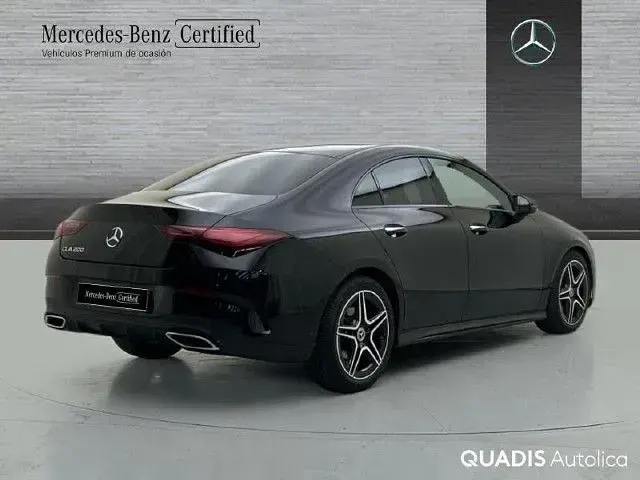 Usado Mercedes CLA200 163 CV (119 kW) 2025 Negro Berlina