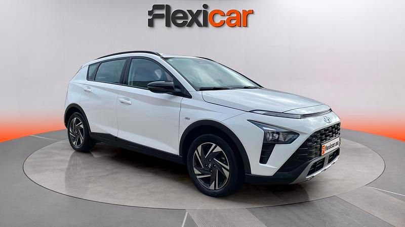 Usado Hyundai Bayon 101 HP (74 kW) 2023 Branco SUV