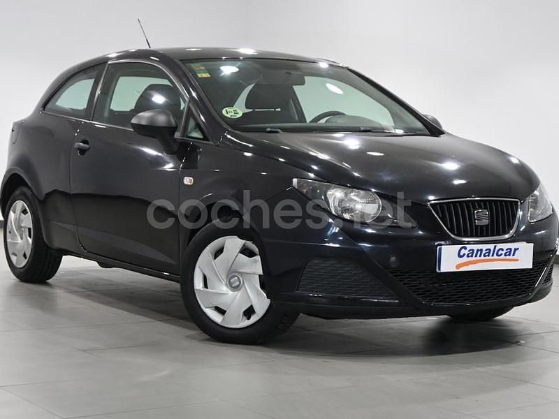 Usado Seat Ibiza SC Reference 90 CV (66 kW) 2011 Negro Utilitario