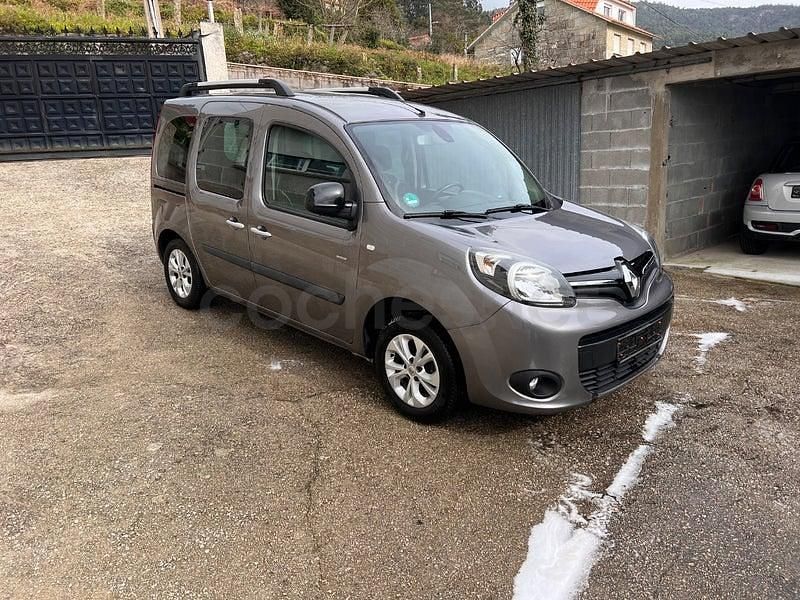 Usado Renault Kangoo SE 90 CV (66 kW) 2015 Gris / plata Monovolumen