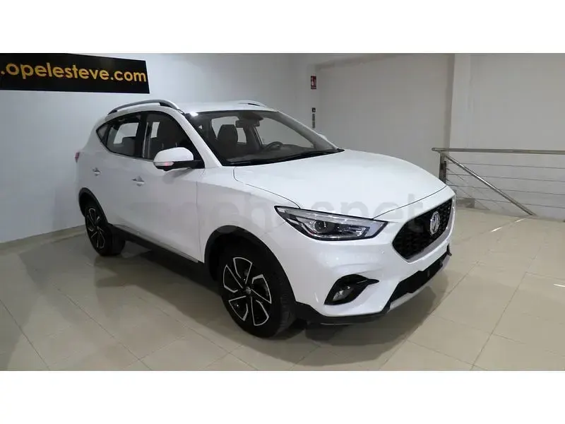 Usado MG ZS Luxury 177 CV (130 kW) 2023 Blanco SUV