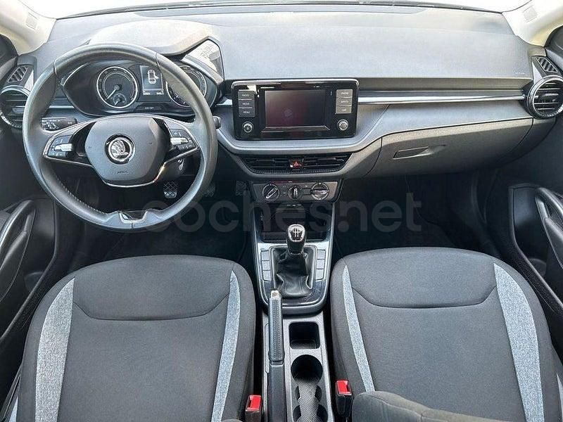 Usado Skoda Fabia Active 80 CV (58 kW) 2022 Blanco Utilitario