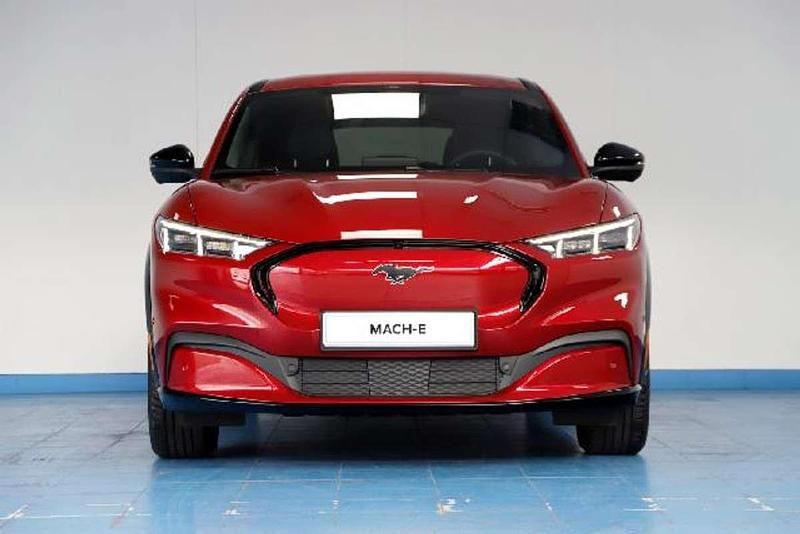 Usado Ford Mustang Mach-E Extended Range 258 kW (351 CV) 2022 Rojo SUV