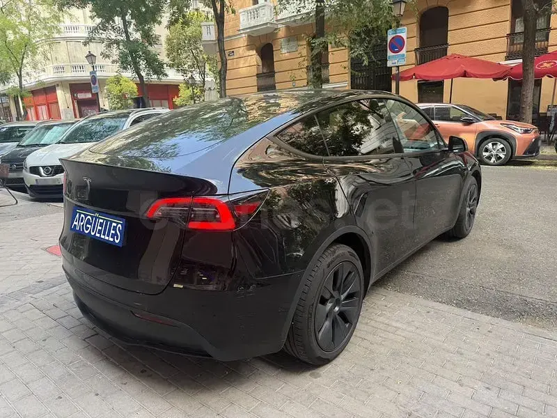 Usado Tesla Model Y 219 kW (299 CV) 2025 Eléctrico SUV