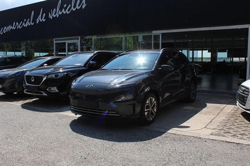 Gris Usado 2022 Hyundai Kona SUV | 17.850 € (Buen precio) - Imagen 1/4