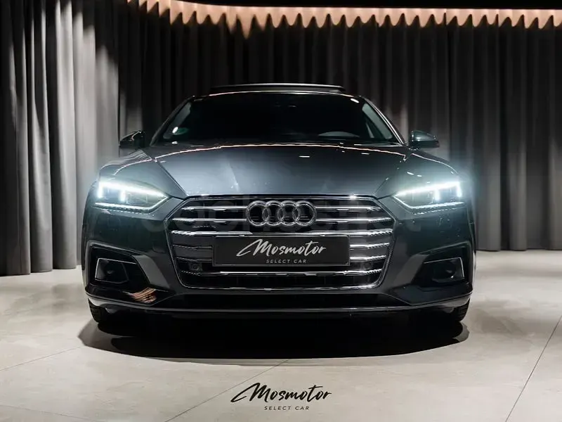 Usado Audi A5 Sportback Ambiente 190 CV (139 kW) 2019 Azul Utilitario