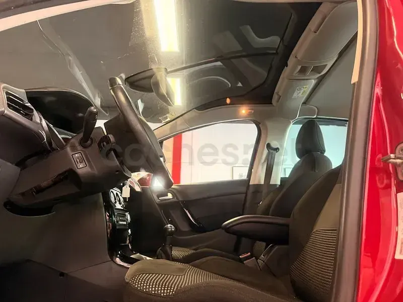 Usado Citroën C3 Exclusive 110 CV (80 kW) 2015 Rojo Berlina