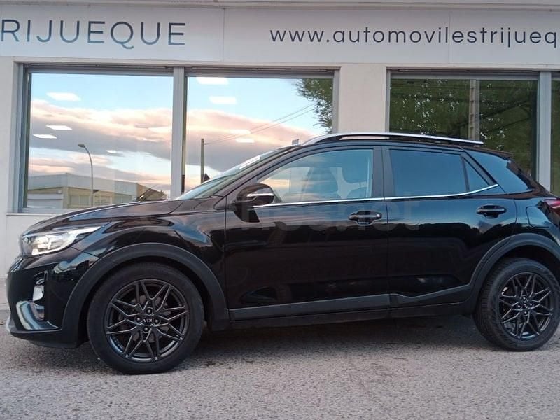 Usado Kia Stonic 100 CV (73 kW) 2020 Negro SUV