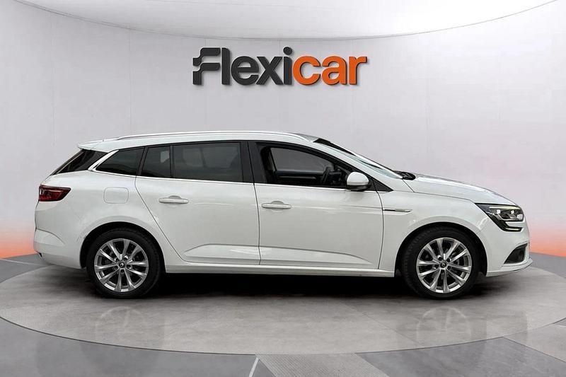 Usado Renault Mégane GrandTour Zen 140 CV (102 kW) 2019 Blanco Familiar