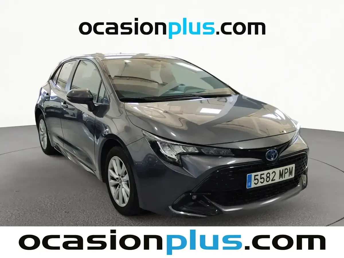 Begagnad Toyota Corolla Active 140 HK (102 kW) 2024 Grå Sedan