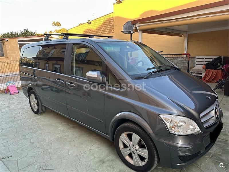 Usado Mercedes Viano 150 CV (110 kW) 2011 Gris / plata Monovolumen