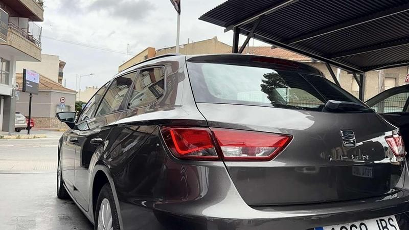 Käytetty Seat Leon Style 110 HP (80 kW) 2015 Viistoperä