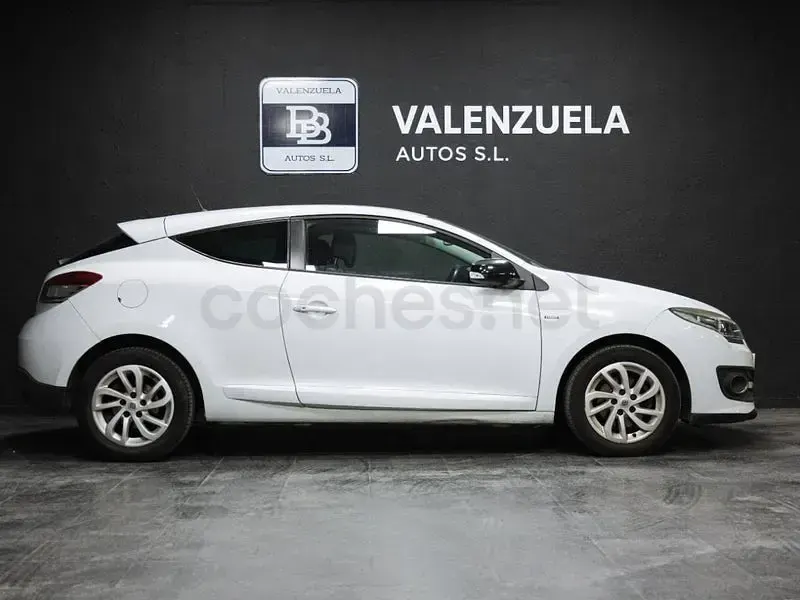 Usado Renault Mégane III LIMITED 110 CV (80 kW) 2015 Blanco Berlina