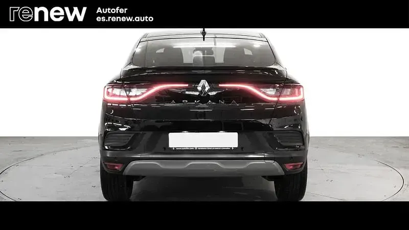 Usado Renault Arkana Techno 140 CV (102 kW) 2022 Negro SUV