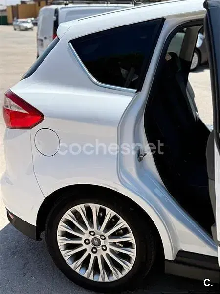Usado Ford C-MAX Titanium 140 CV (102 kW) 2013 Blanco Monovolumen