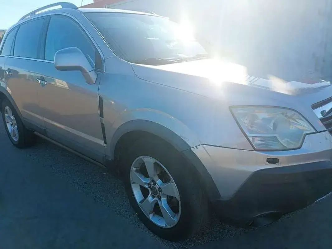 Usado Opel Antara Cosmo 150 CV (110 kW) 2008 Gris SUV