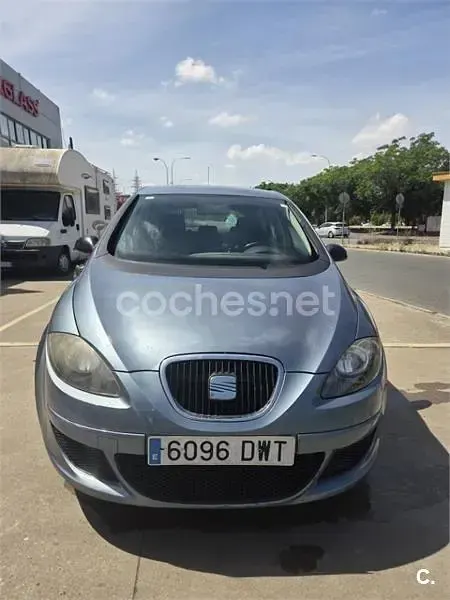 Usado Seat Toledo Sport 105 CV (77 kW) 2006 Verde Utilitario