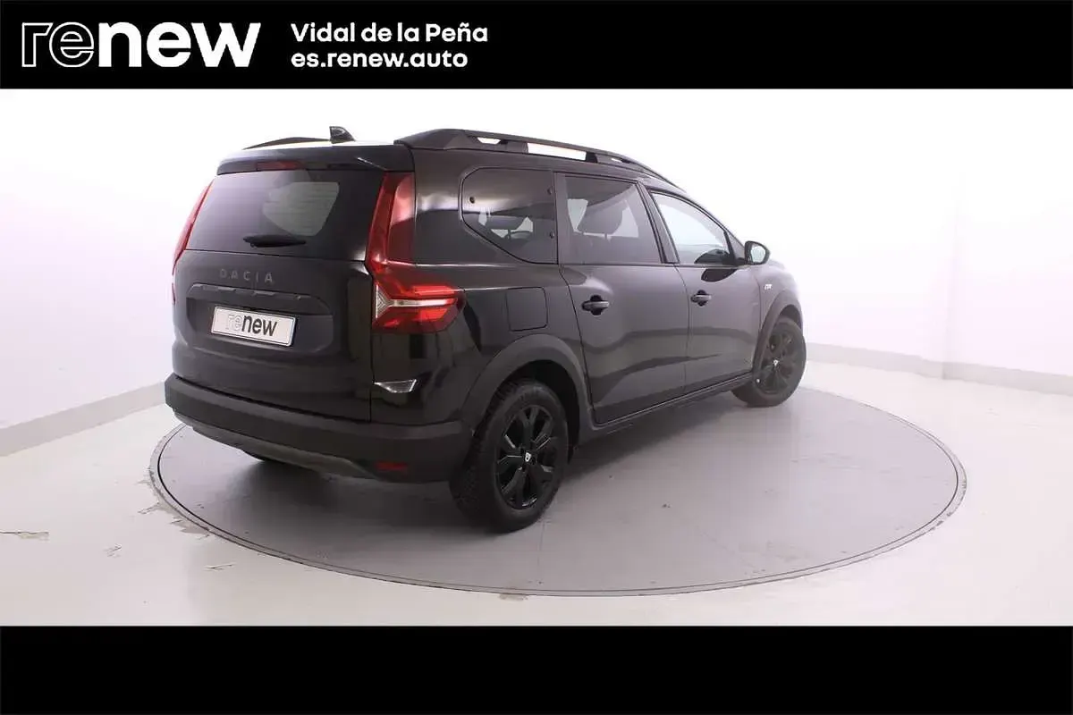 Usado Dacia Jogger Extreme 101 CV (74 kW) 2022 Negro Monovolumen