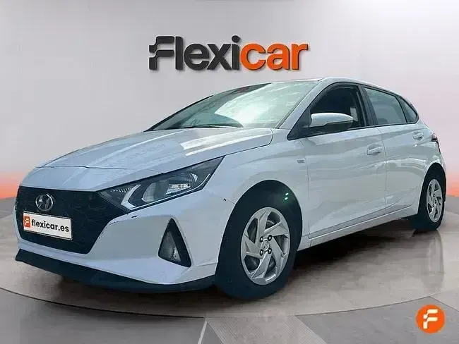 Usado Hyundai i20 100 CV (73 kW) 2021 Blanco Utilitario