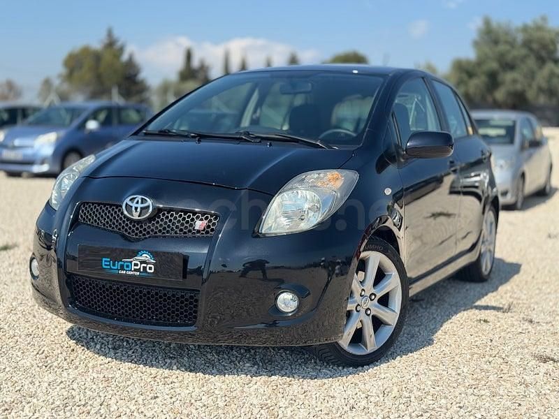 Usado Toyota Yaris 87 CV (63 kW) 2007 Negro Utilitario