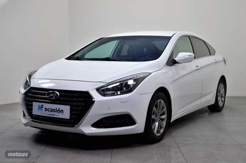 Blanco Usado 2017 Hyundai i40 Berlina | 15.490 € (Un poco caro) - Imagen 1/4