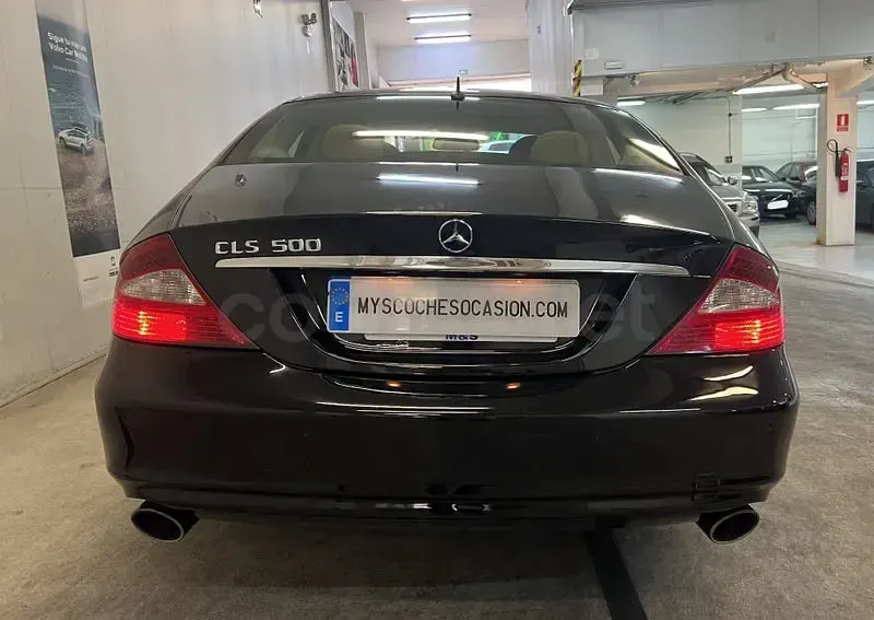 Usado Mercedes CLS500 306 CV (225 kW) 2005 Negro Coupe