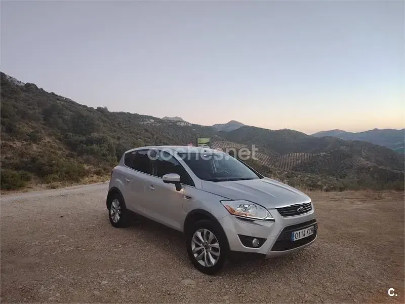 Usado Ford Kuga Trend 136 CV (100 kW) 2009 Gris / plata SUV