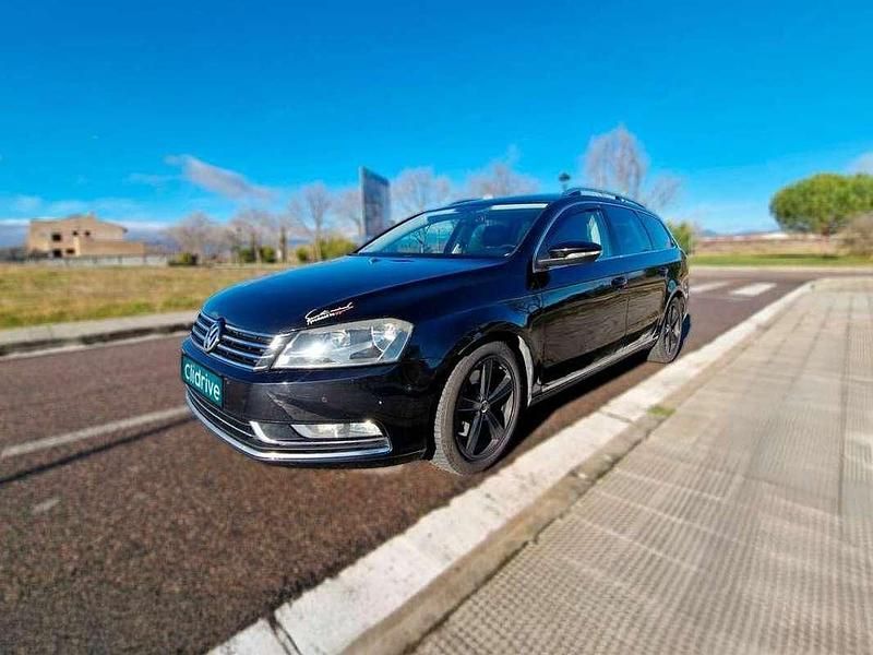 Usado VW Passat R-line 170 CV (125 kW) 2012 Negro Familiar
