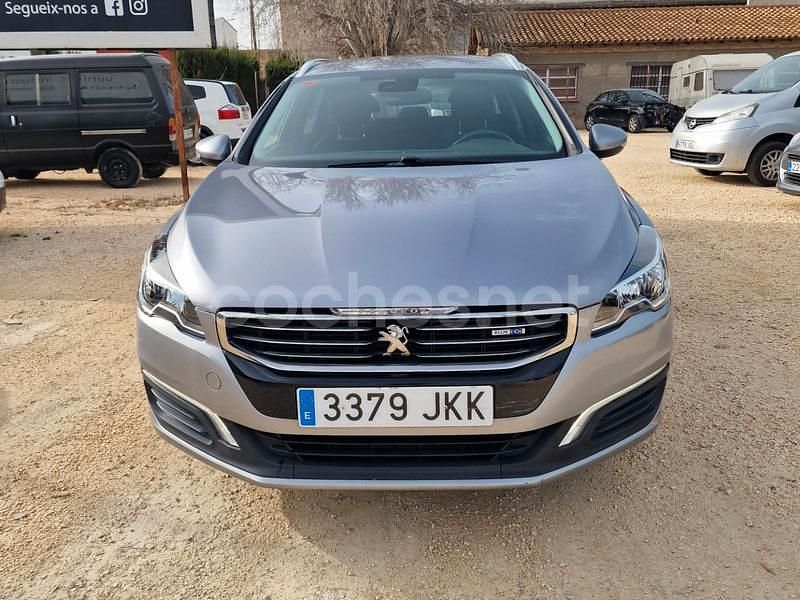 Usado Peugeot 508 SW Active 120 CV (88 kW) 2015 Gris / plata Familiar