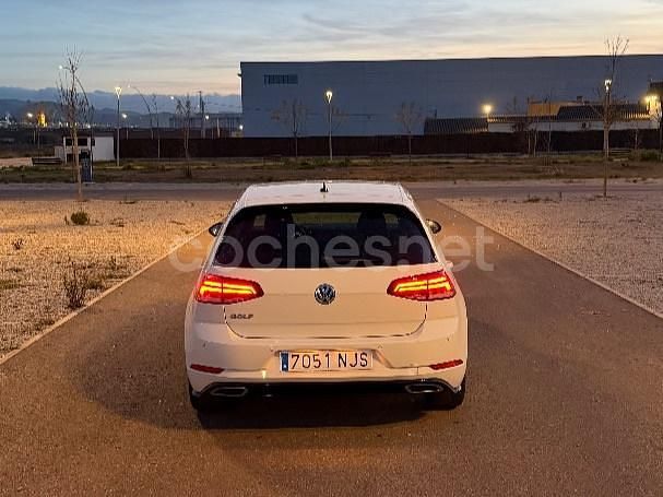 Usado VW Golf VII Sportline 125 CV (91 kW) 2018 Blanco Berlina