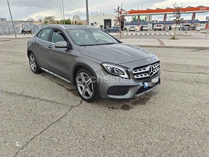 Usado Mercedes GLA200 156 CV (114 kW) 2018 Gris / plata SUV