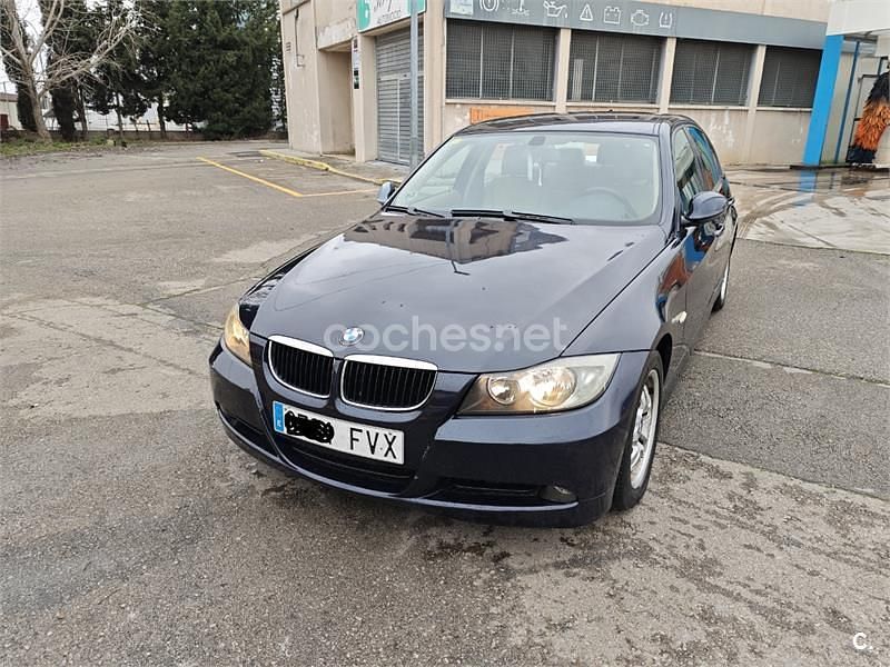 Usado BMW 318 122 CV (89 kW) 2007 Azul Berlina