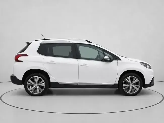 Usado Peugeot 2008 Allure 92 CV (67 kW) 2014 Blanco SUV