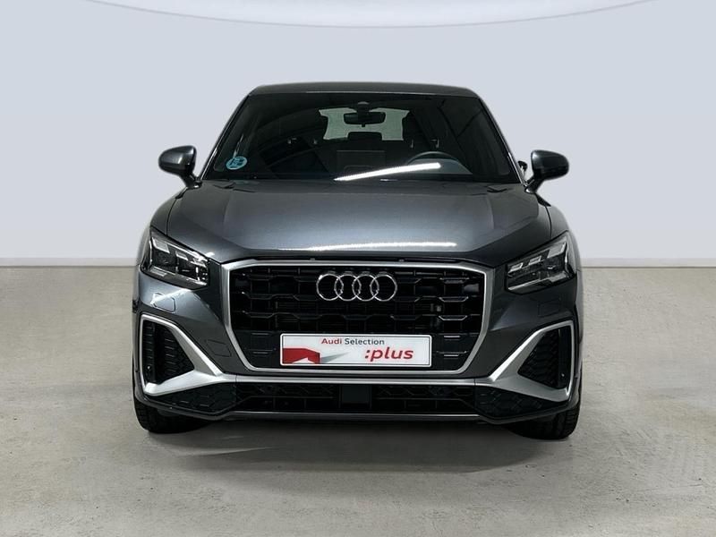 Usado Audi Q2 150 CV (110 kW) 2025 Gris SUV